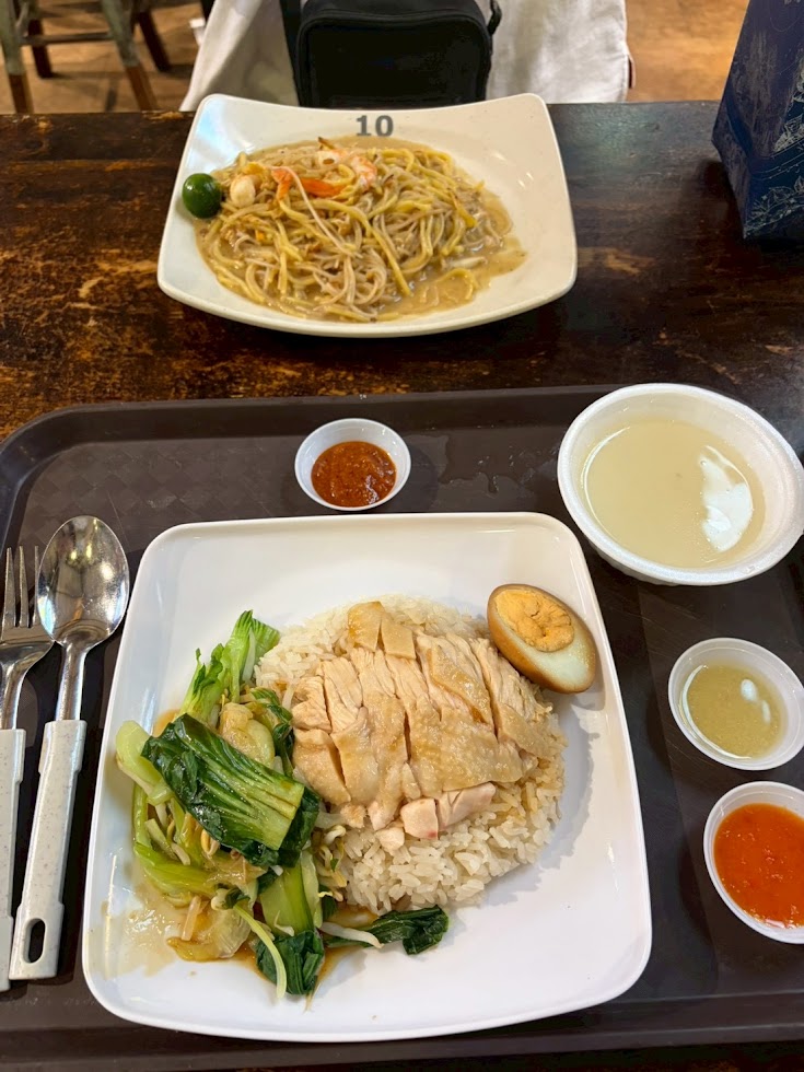 夜のラオパサで食べたホッケンミー