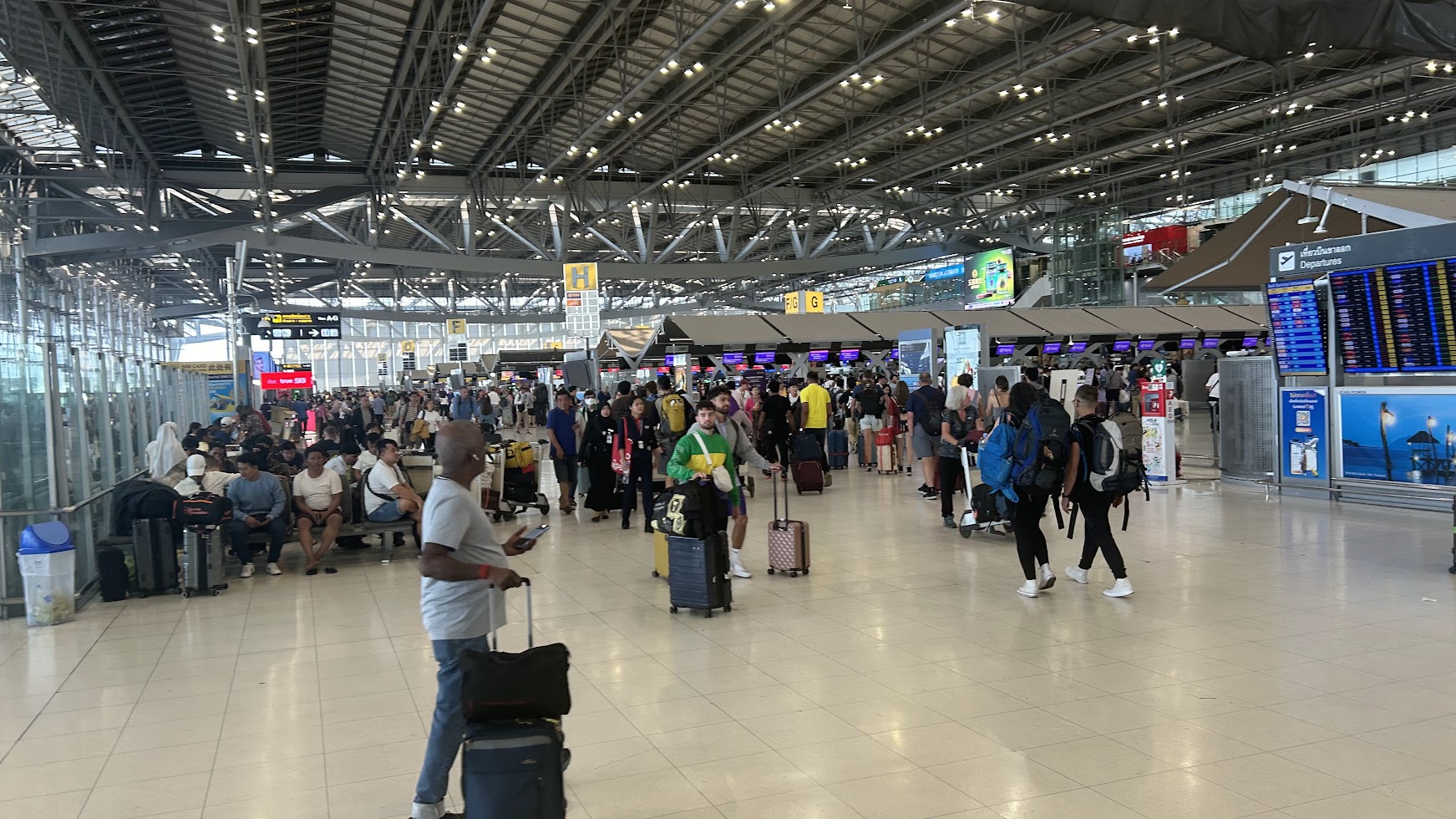 スワンナプーム空港からバンコク市内へのアクセス比較。ARLとタクシーの使い分け